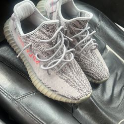 Adidas Yizee 10  1/2 