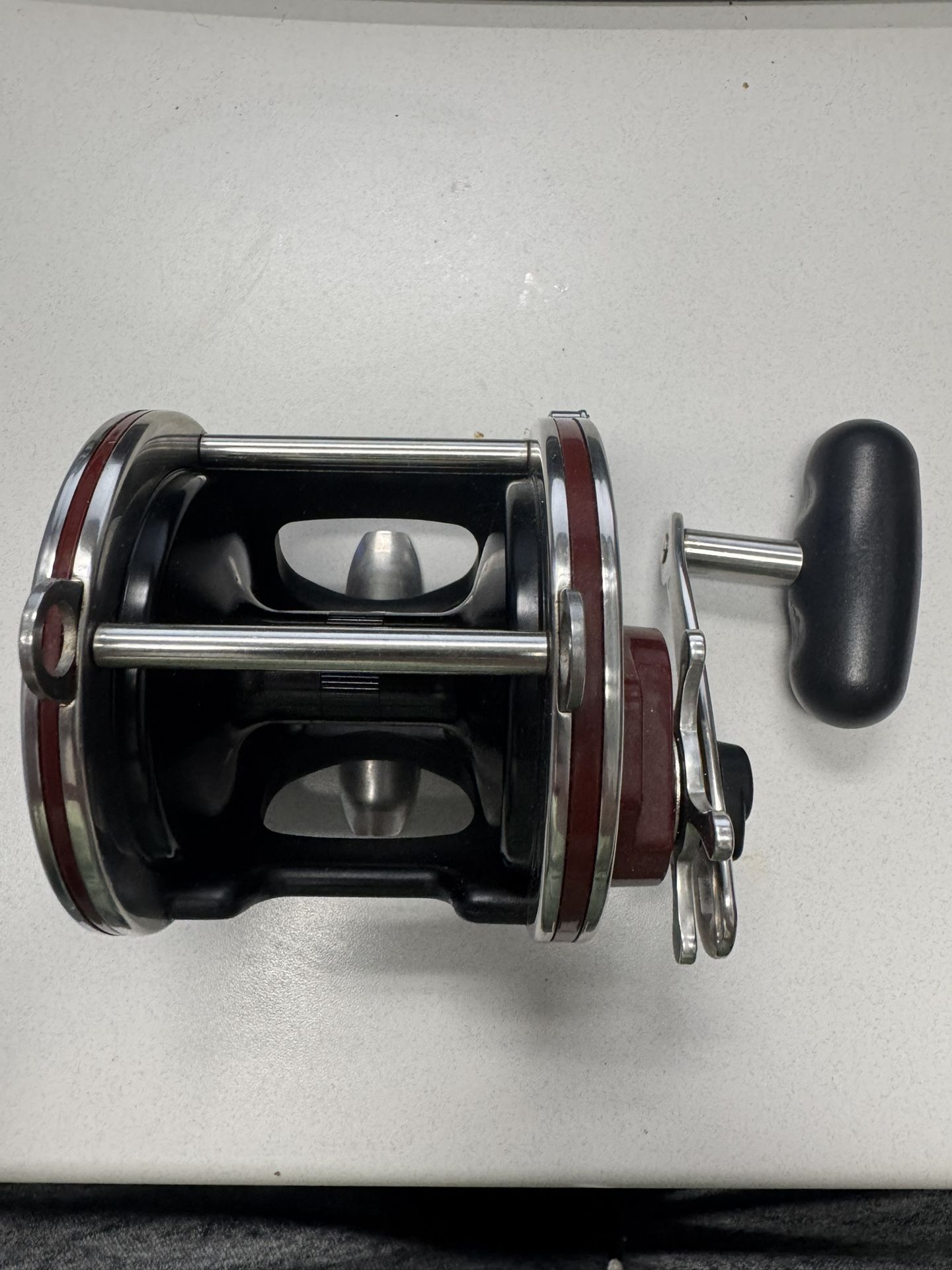 Penn Senator 113H2 Right Hand Retriever