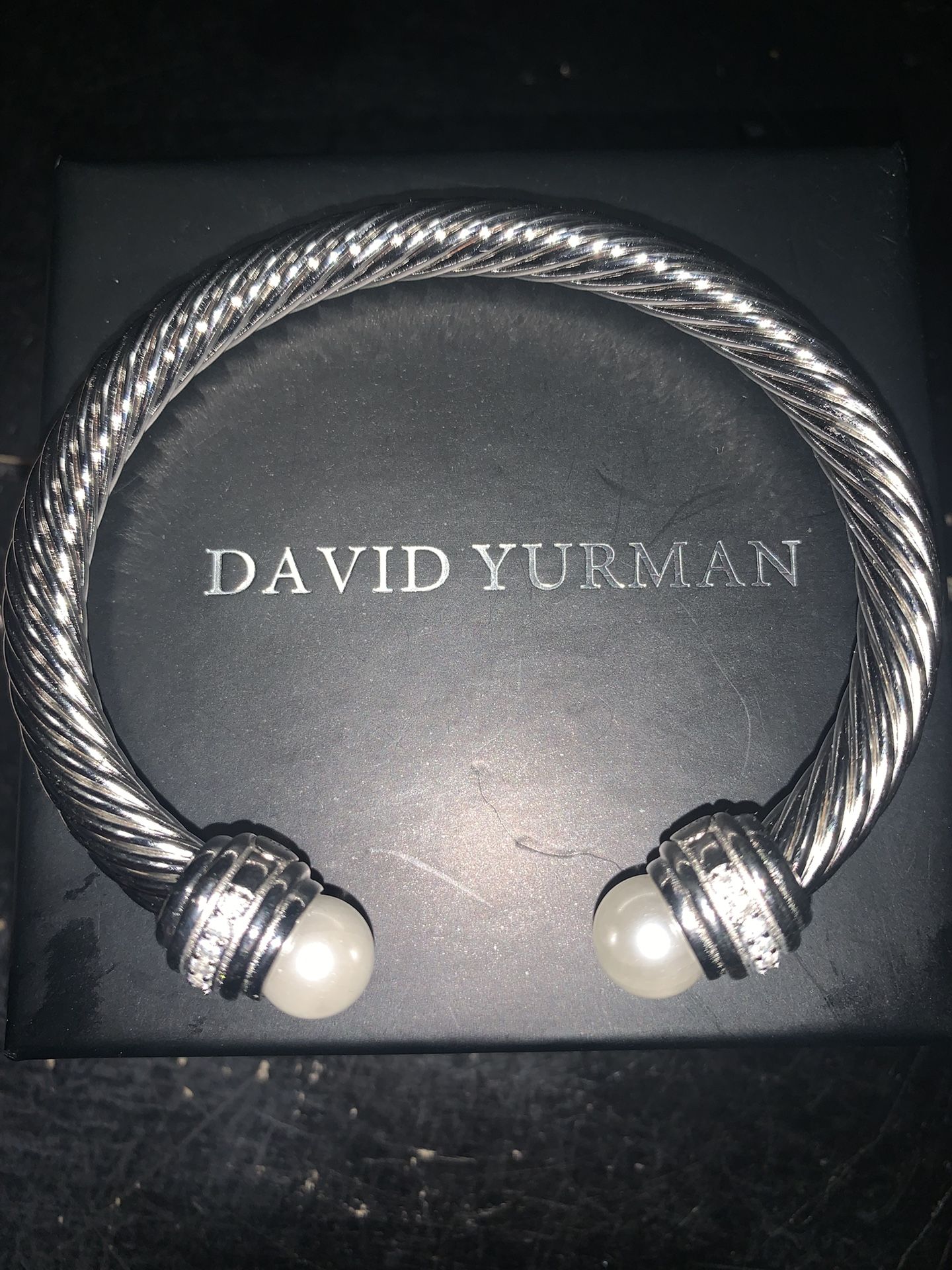 David Yurman 925 silver 7mm pearl and diamond cuff bracelet, size is M, 6-7 in.