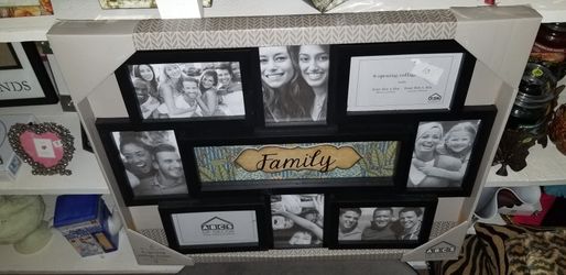 Family picture frame