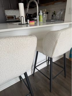 2 Sherpa Barstools