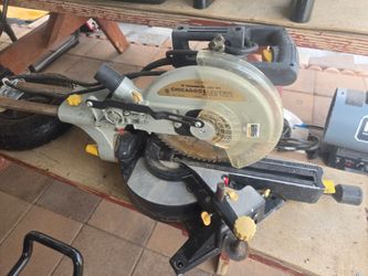 Sliding Miter Saw