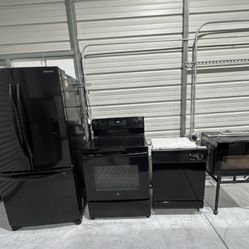 Black Kitchen Appliances Set