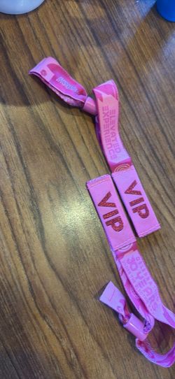 EDC VIP  for SUNDAY $800 for both./ $450-1