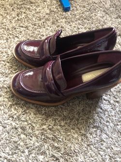 Maroon Franco Sarto Heels, size 6 womens