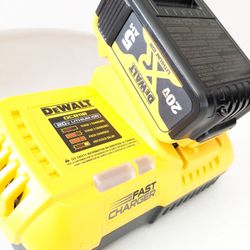 20V Max DeWalt FAST CHARGER + 5AH XR Battery Pack 