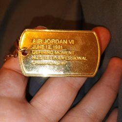 Air Jordan Real Gold And Then The Chain Is Fake