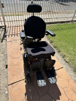 Quantum Edge 2.0 Wheel Chair
