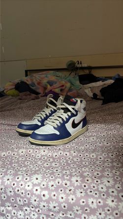 Nike Air Jordan 1 High Top Sneakers Size 7.5 Men