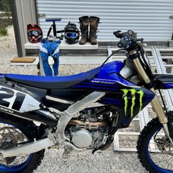 Yamaha YZ250F Dirt Bike 