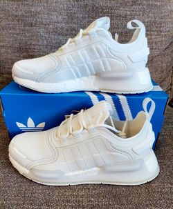 Size 7 Women's - Brand New Adidas NMD_V3 Shoes