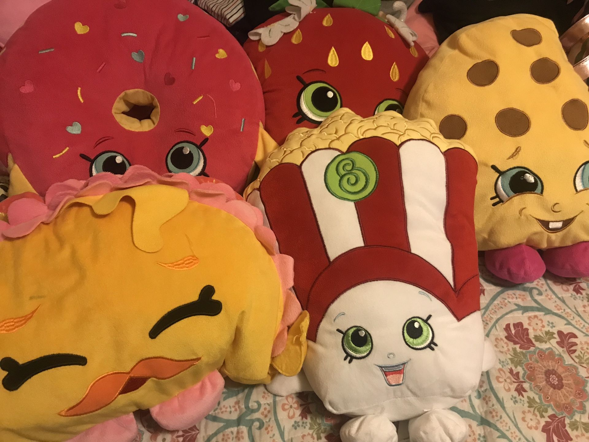 Shopkins pillows