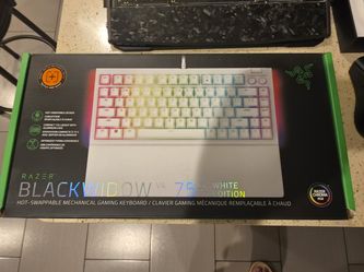Razer BlackWidow V4 Pro 75% Wireless Gaming Keyboard - White