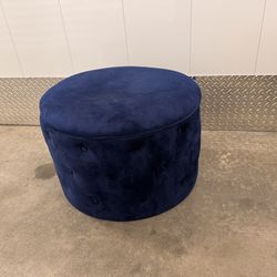 Blue Velvet Storage Ottoman – Modern Accent Piece