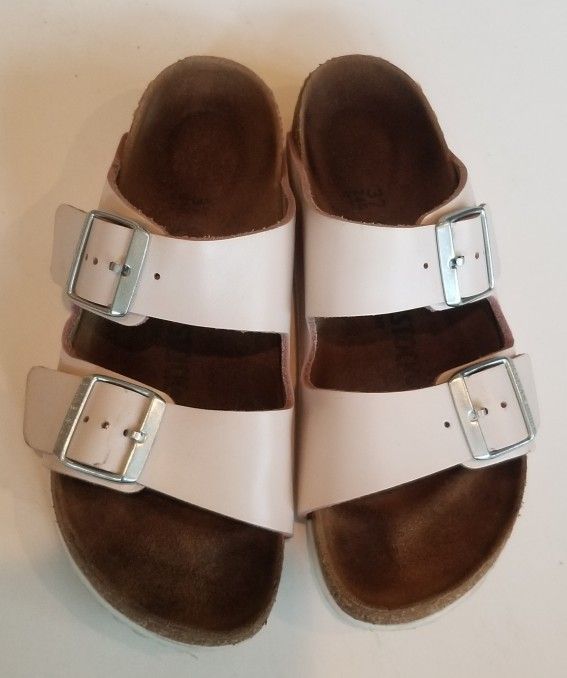 Birkenstock Arizona Sandals Women Size 37/6.5 $50