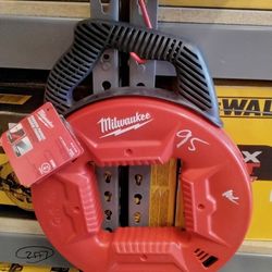 MILWAUKEE 240' 1/8" STEEL FISH TAPE