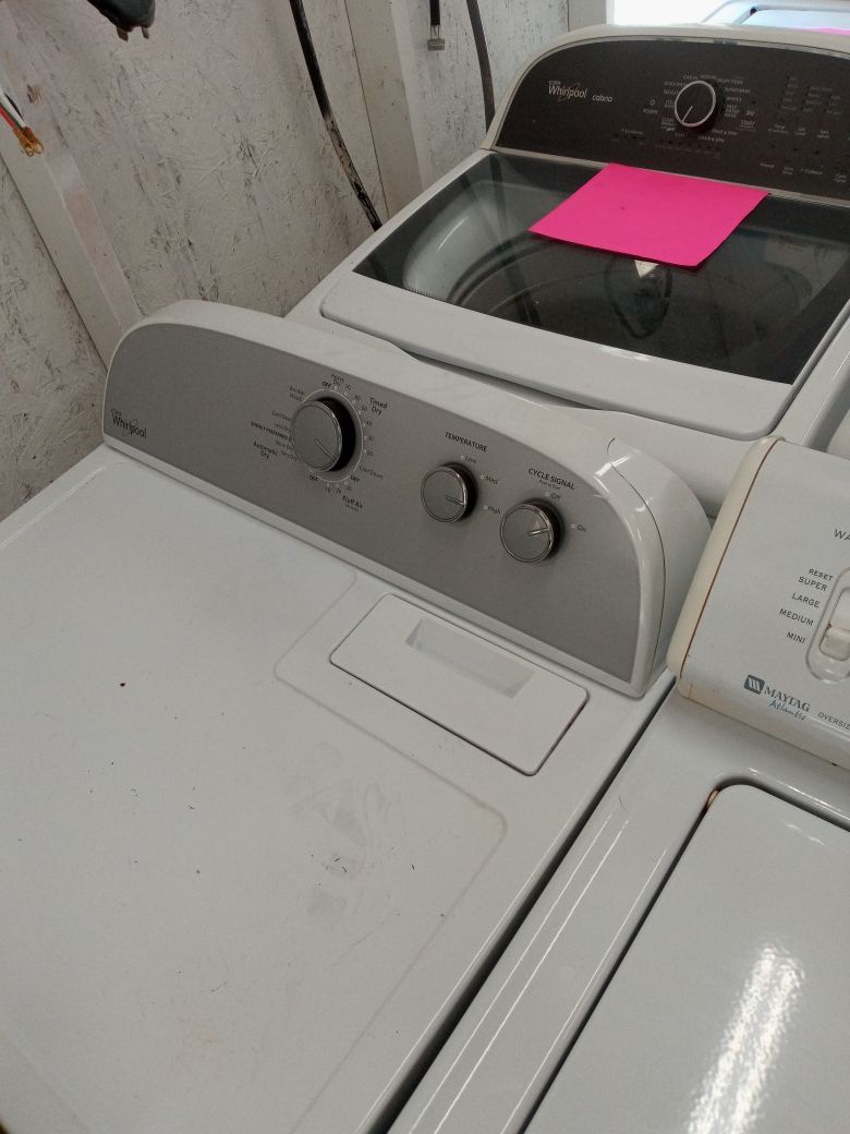 Hi- efficiency set washer dryer