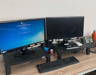 Dual Monitor Setup with Accessories