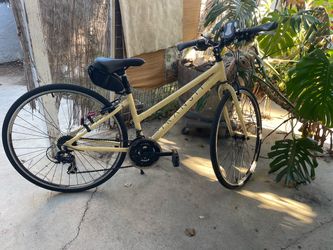 Hybrid commuter women bike Small frame