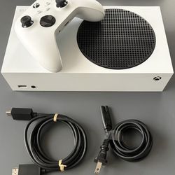 Xbox series S 1TB with console and controller