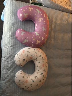 Boppy pillows