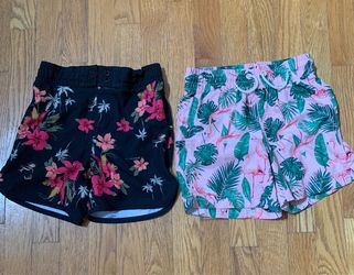 2 Old Navy Boys 6/7 Swim Trunks, Lined UFP 50, Flamingo & Black Floral Like New