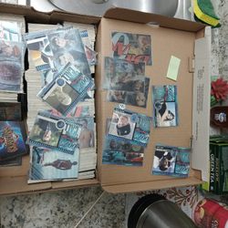 Collectables... 007 Cards 