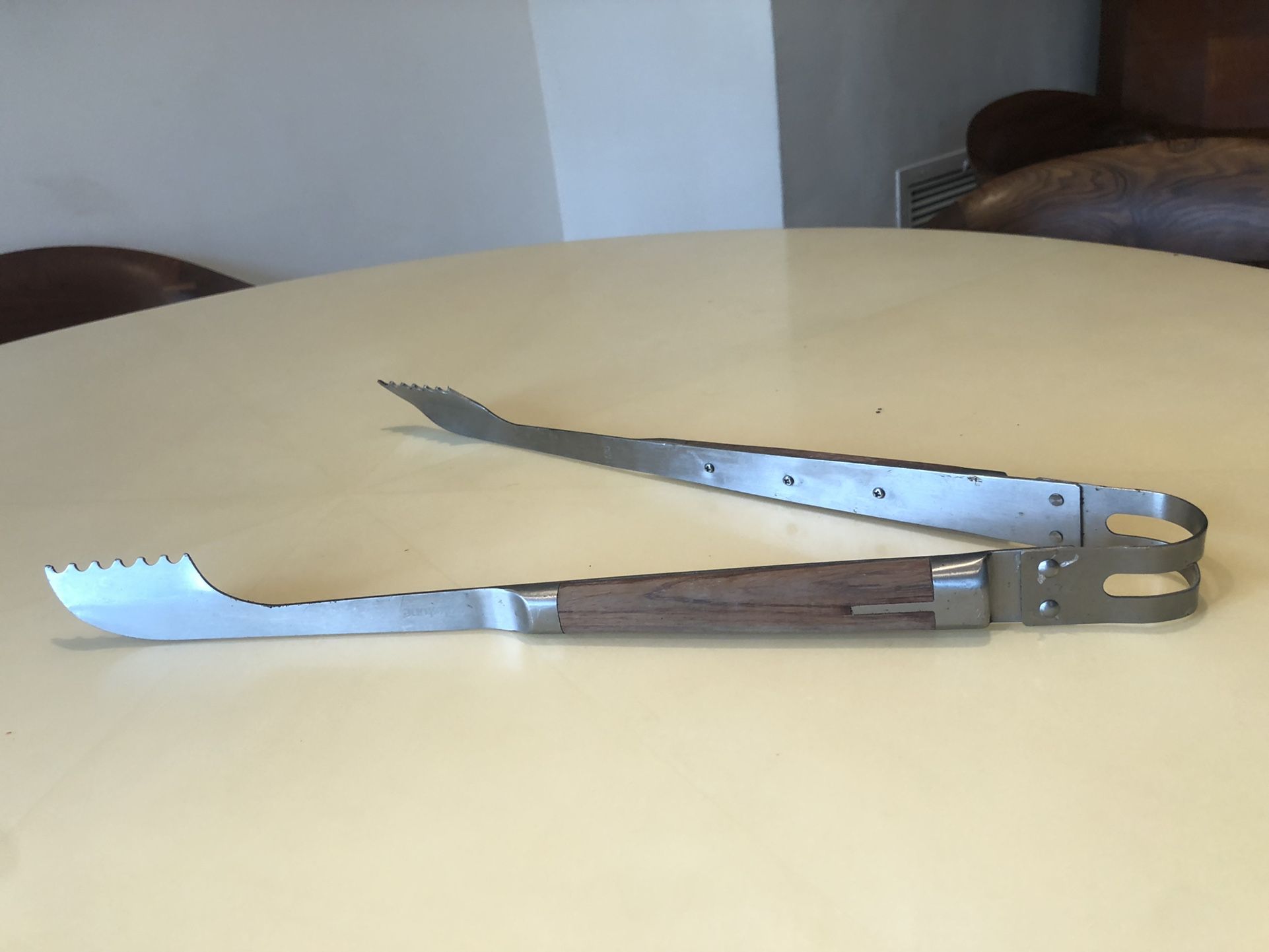 Bbq Grill Tongs Tools From Brookstone 18 Inches