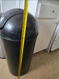 Trash can
