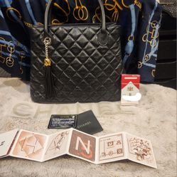 Chanel tote for Sale in Huntington Beach, CA - OfferUp