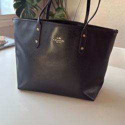 Real Coach Tote (Navy) Like new