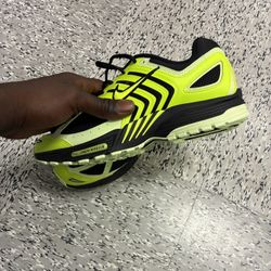 Nike Air Pegasus 2005 Volt Black Size 11.5&12