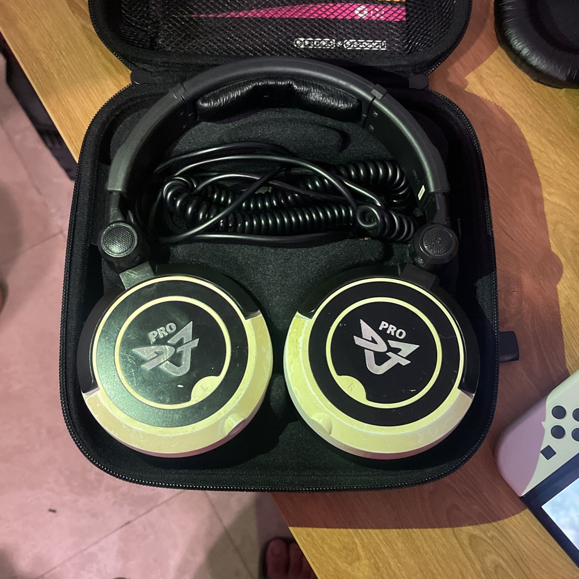 ULTRASONE Dj1 Pro Headphones