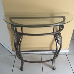Foyer mirror and matching table