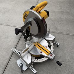 Dewalt 12 inches Mitter Saw 