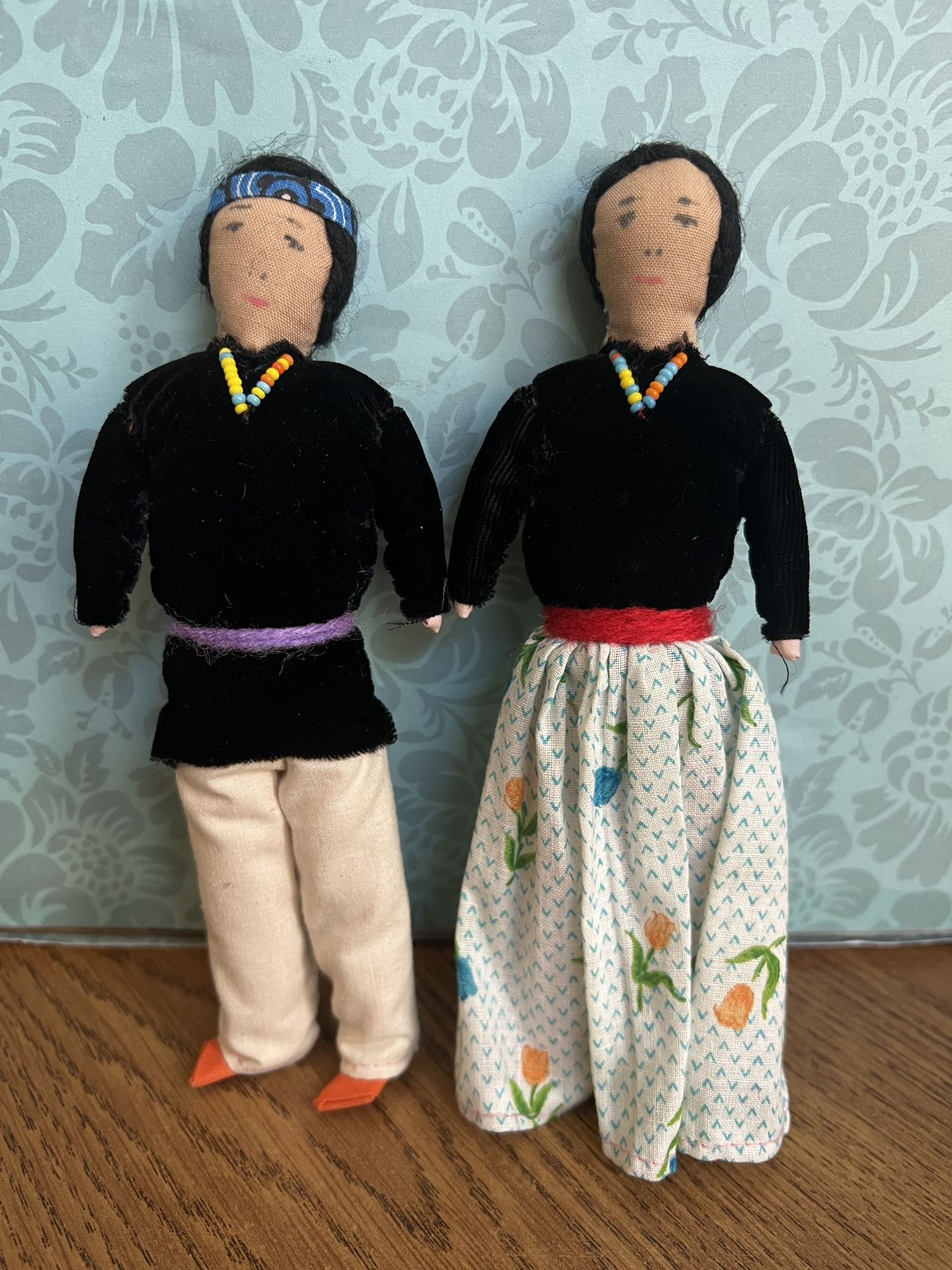 Vintage Native American Hand-Made Pair of Navajo Indian Dolls -7- 7 1/2" Nice!