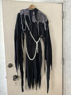 Scary Grim Reaper Type Kids’ Halloween Costume With Hoodie, Mask, Skeleton Hands, Tattered Tunic, and Chains Size kids Large