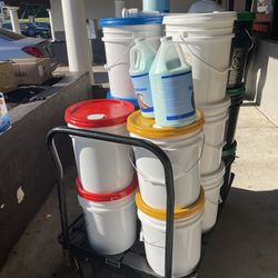 5 Gallons Of Laundry Detergent 