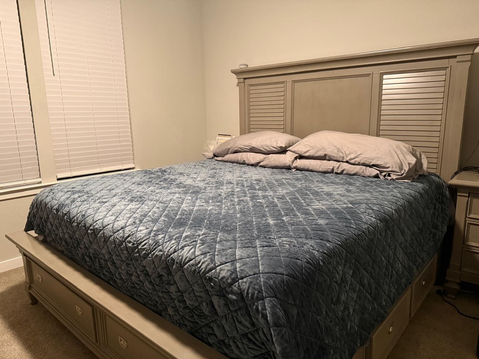 6 Pc Gray King Bedroom Set