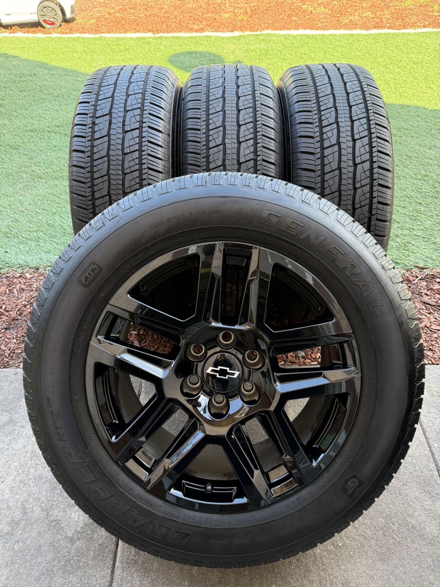 Chevy Silverado rims and tires 275/60/20