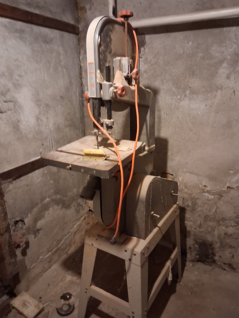 Industrial Table Saw And Band Saw