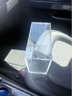 Acrylic etb case