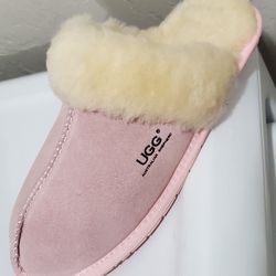 UGG - Pink Women Size 9 (Brand New)