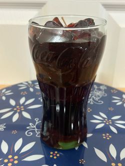 New! Coca Cola Collectors !! Coca Cola Scented Candle in a Coca Cola Glass