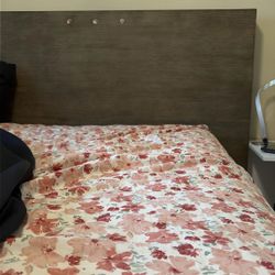 California King Size Bed Frame + Mattress Free