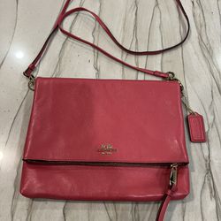 Coach Leather Cross Shoulder Bag - Pink