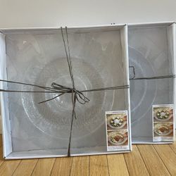 Bent Glass Chip n’ Dip Plateau