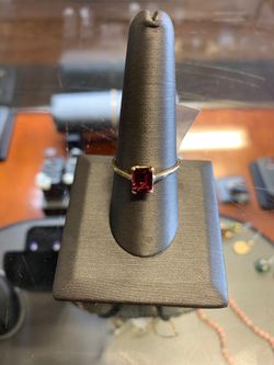 Women’s 10K Yellow Gold Ring