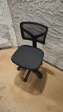 Black Mesh Back Office Chair