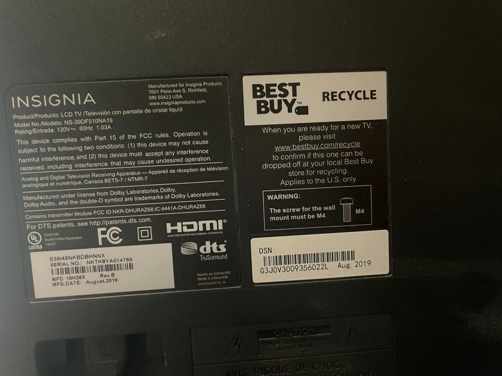 Insignia TV 38 Inches